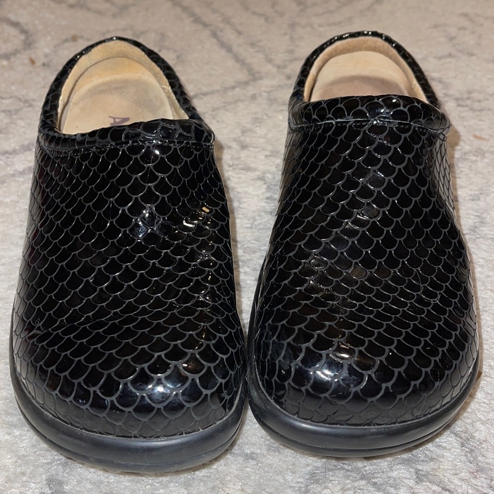 Alegria Kayla Black Droplet Professional Mule 38